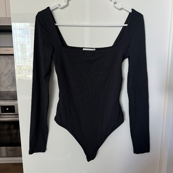 Aritzia Babaton Contour Women's Squareneck Bodysuit in Black (Size S) - Picture 2 of 3